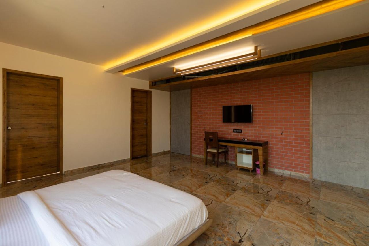 The Heaven Water Park And Resort & Restaurant Virpur Exterior foto